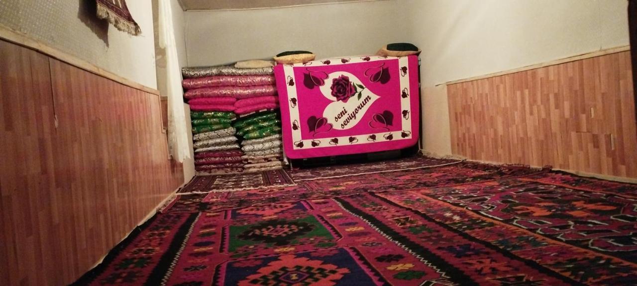 Zaur Guest Hause Hotel Xinaliq Exterior photo