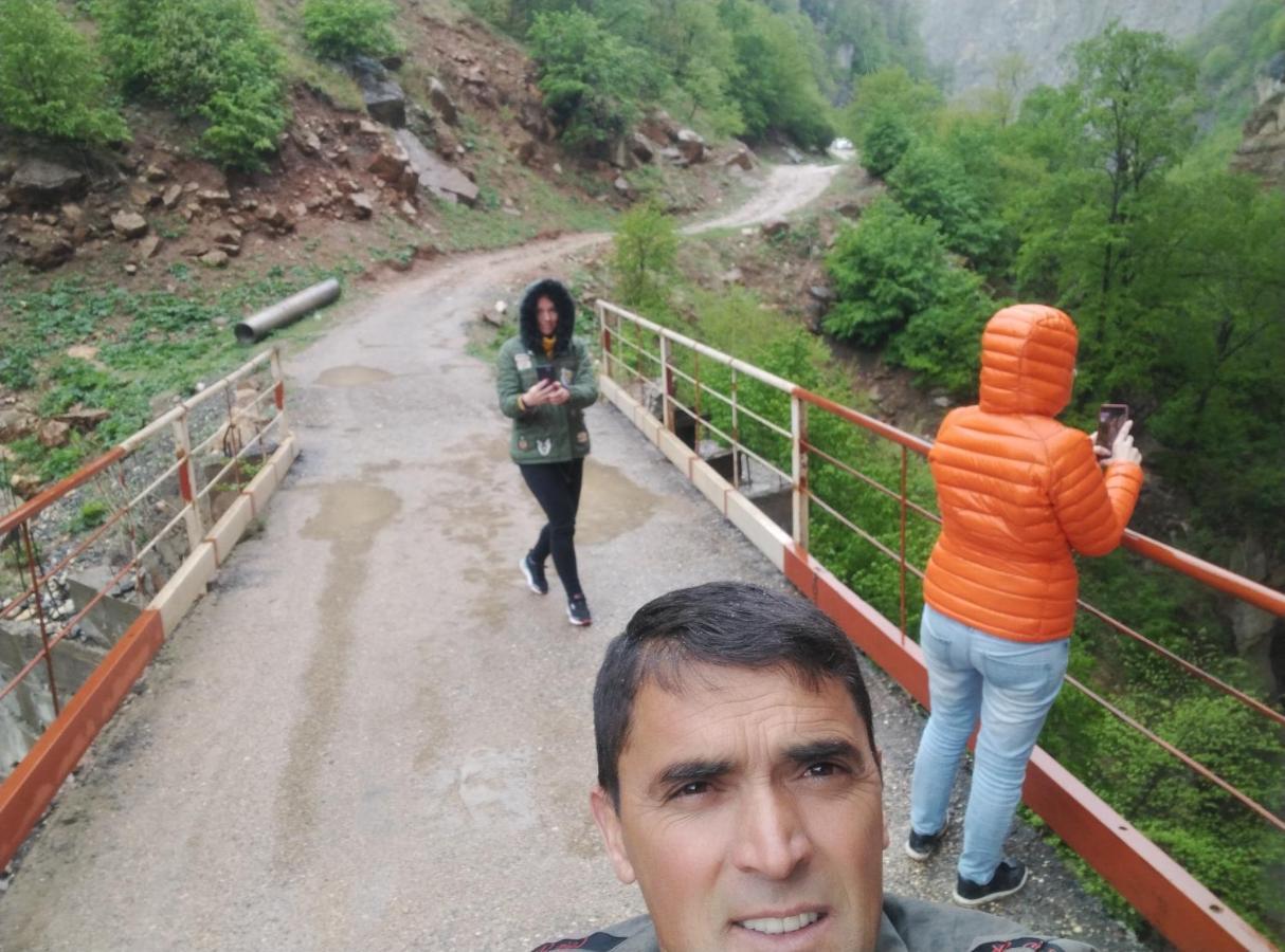 Zaur Guest Hause Hotel Xinaliq Exterior photo