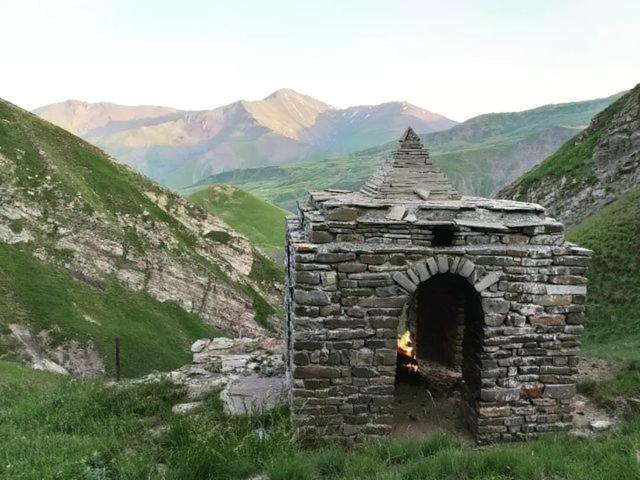 Zaur Guest Hause Hotel Xinaliq Exterior photo